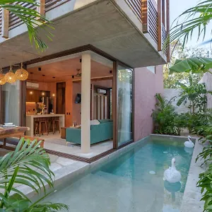 https://entorno-tulum-luxury-villas.tulum-hotels.net